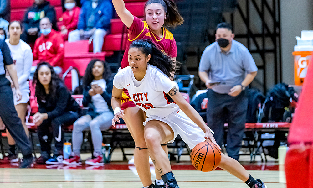 Talo Li-Uperesa posted a double-double with 25 points and 18 rebounds in CCSF's playoff win over Redwoods. (Photo by Eric Sun)